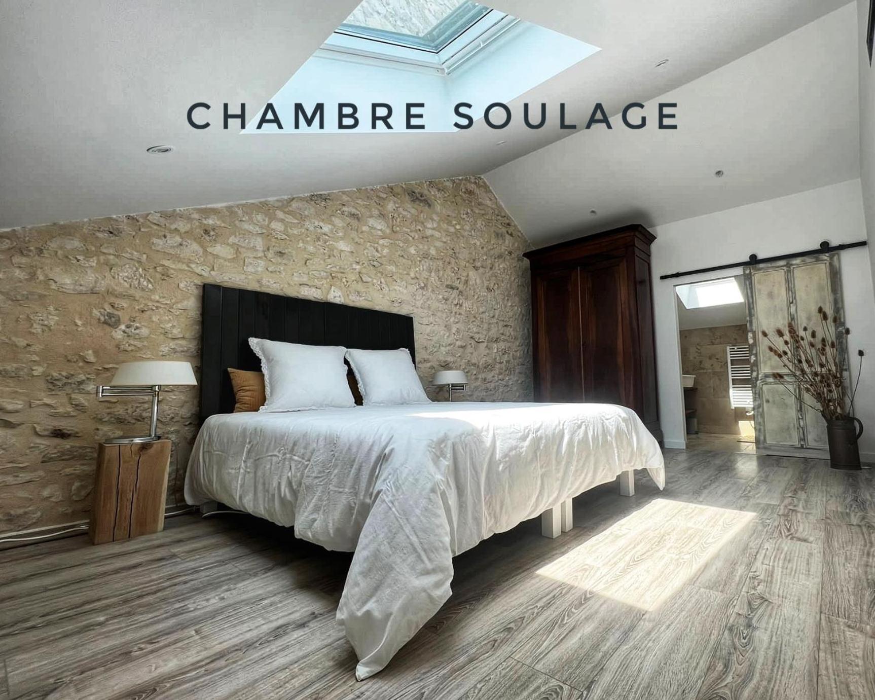 Au Pre De Karine Bed & Breakfast Cuneges Exterior photo